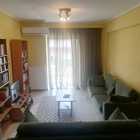 το σπίτι του στράτου στη θεσσαλονίκη- Stratos' In Apartment Thessaloniki